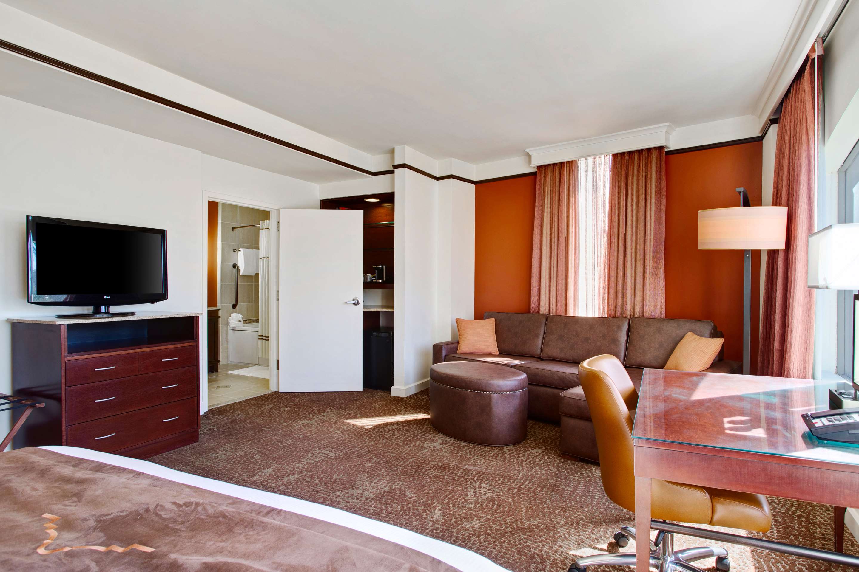 Guest room