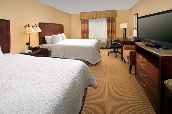 - Hampton Inn & Suites Airport San Antonio