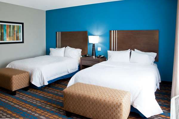  - Hampton Inn Kenedy