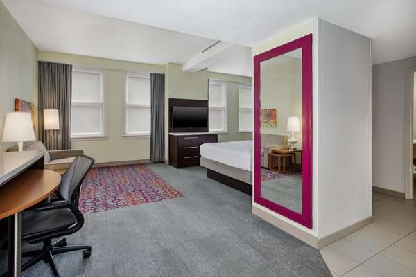  - Home2 Suites by Hilton Riverwalk San Antonio