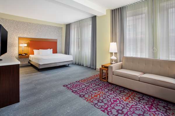  - Home2 Suites by Hilton Riverwalk San Antonio