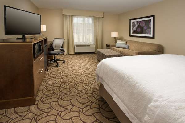  - Hampton Inn Market Square San Antonio - I-10 & I-35, Exit 155B
