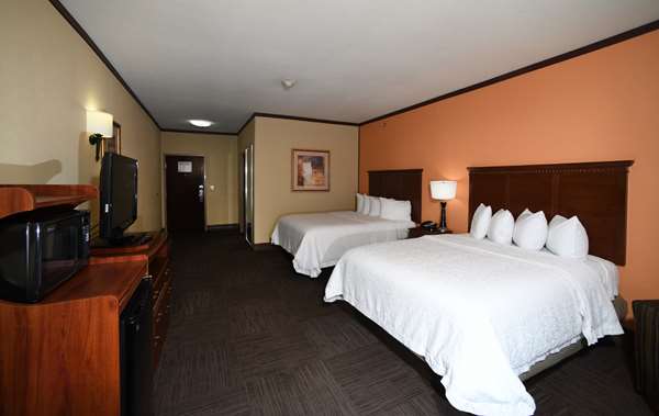  - Hampton Inn Seguin - I-10, Exit 610