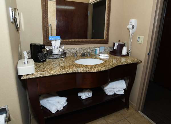  - Hampton Inn Seguin - I-10, Exit 610