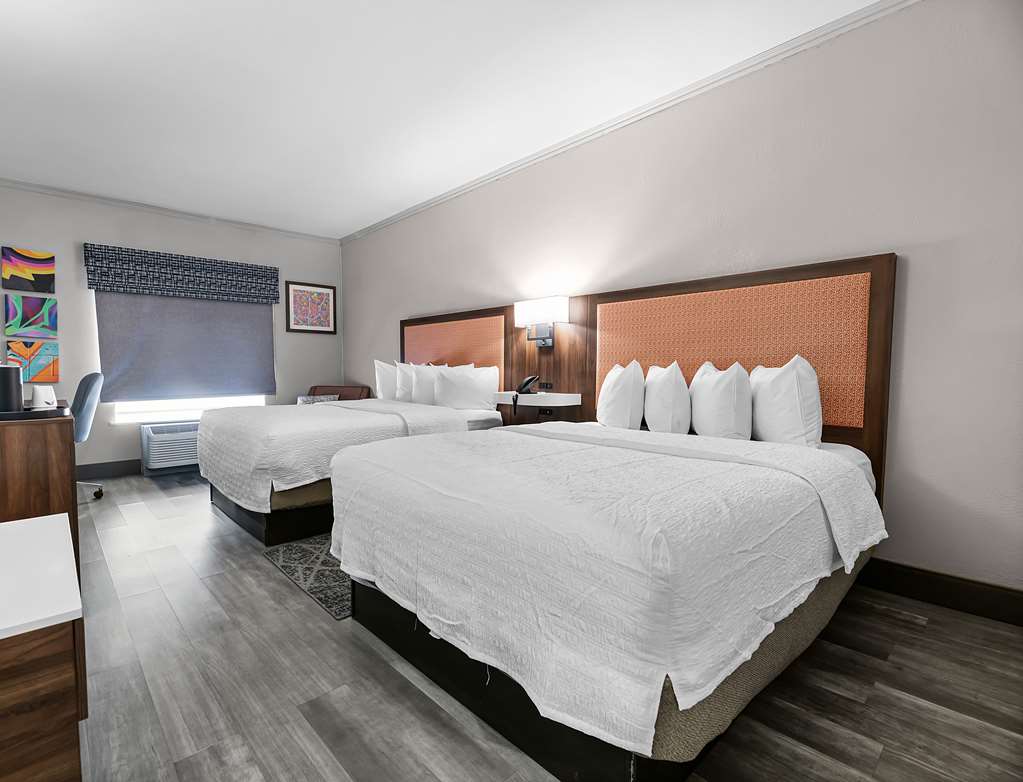 Hampton Inn Seguin, TX-guestroom-Guest Room,On-Site.jpg