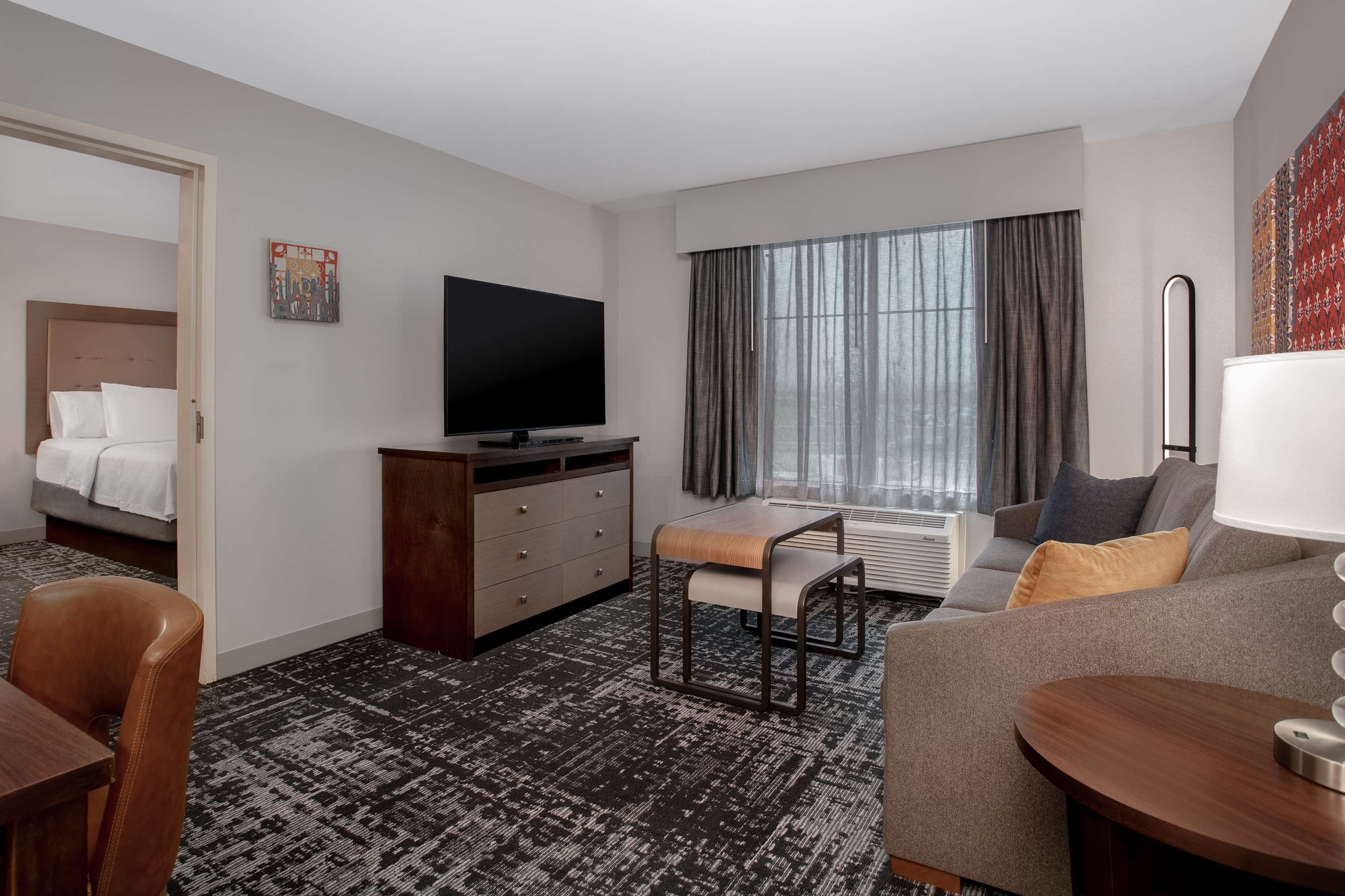 Guest room