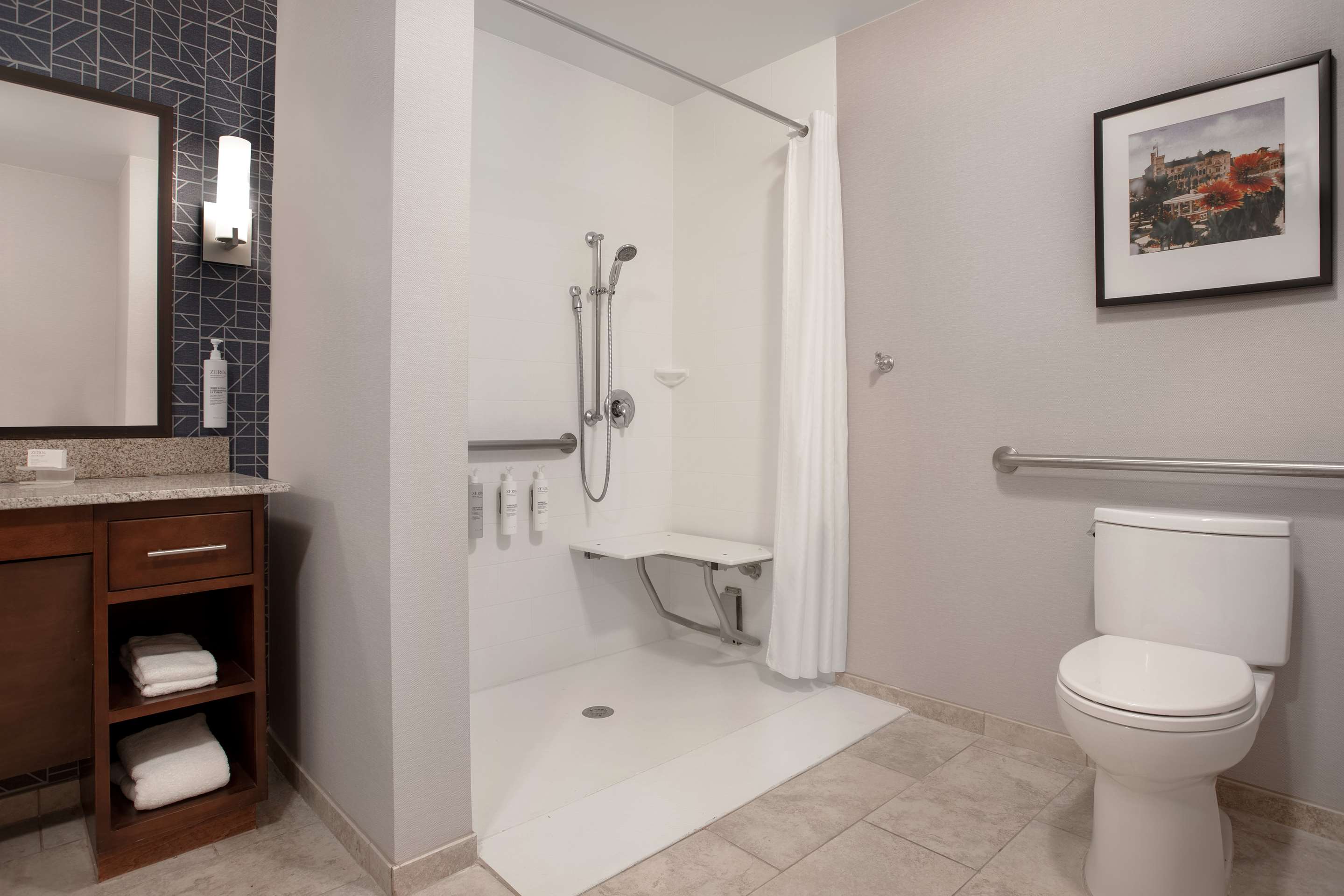 Guest room bath