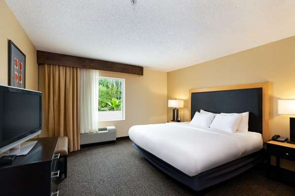  - DoubleTree by Hilton Airport Savannah - I-95, Exit 104