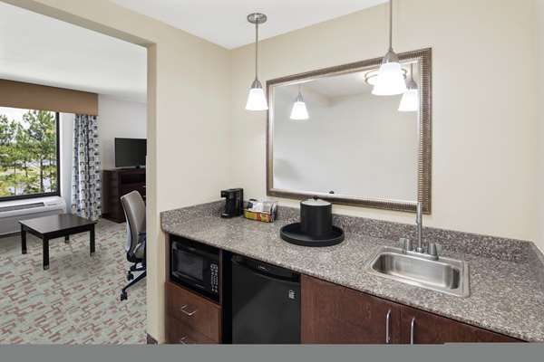  - Hampton Inn & Suites Airport Savannah - I-95, Exit 104