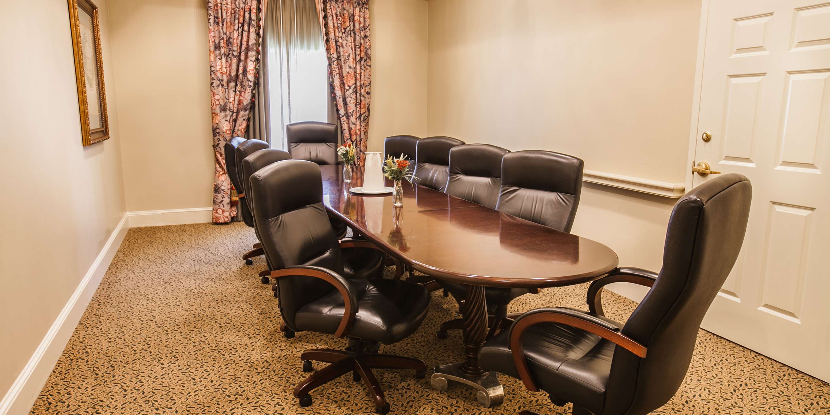 Meeting Room | Hampton Inn & Suites Savannah Historic District