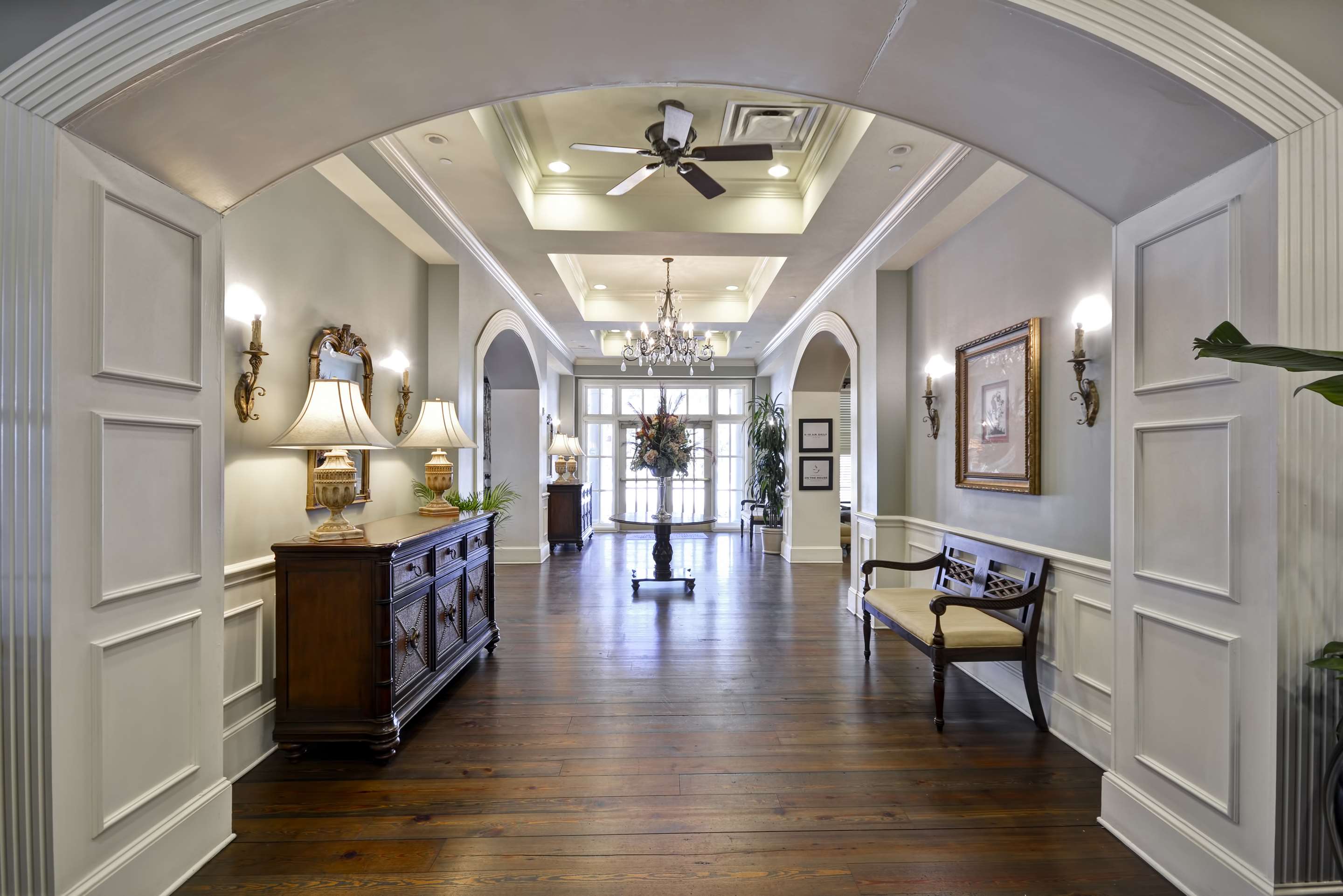 Lobby | Hampton Inn & Suites Savannah Historic District