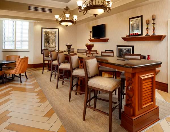  - Hampton Inn & Suites Midtown Savannah