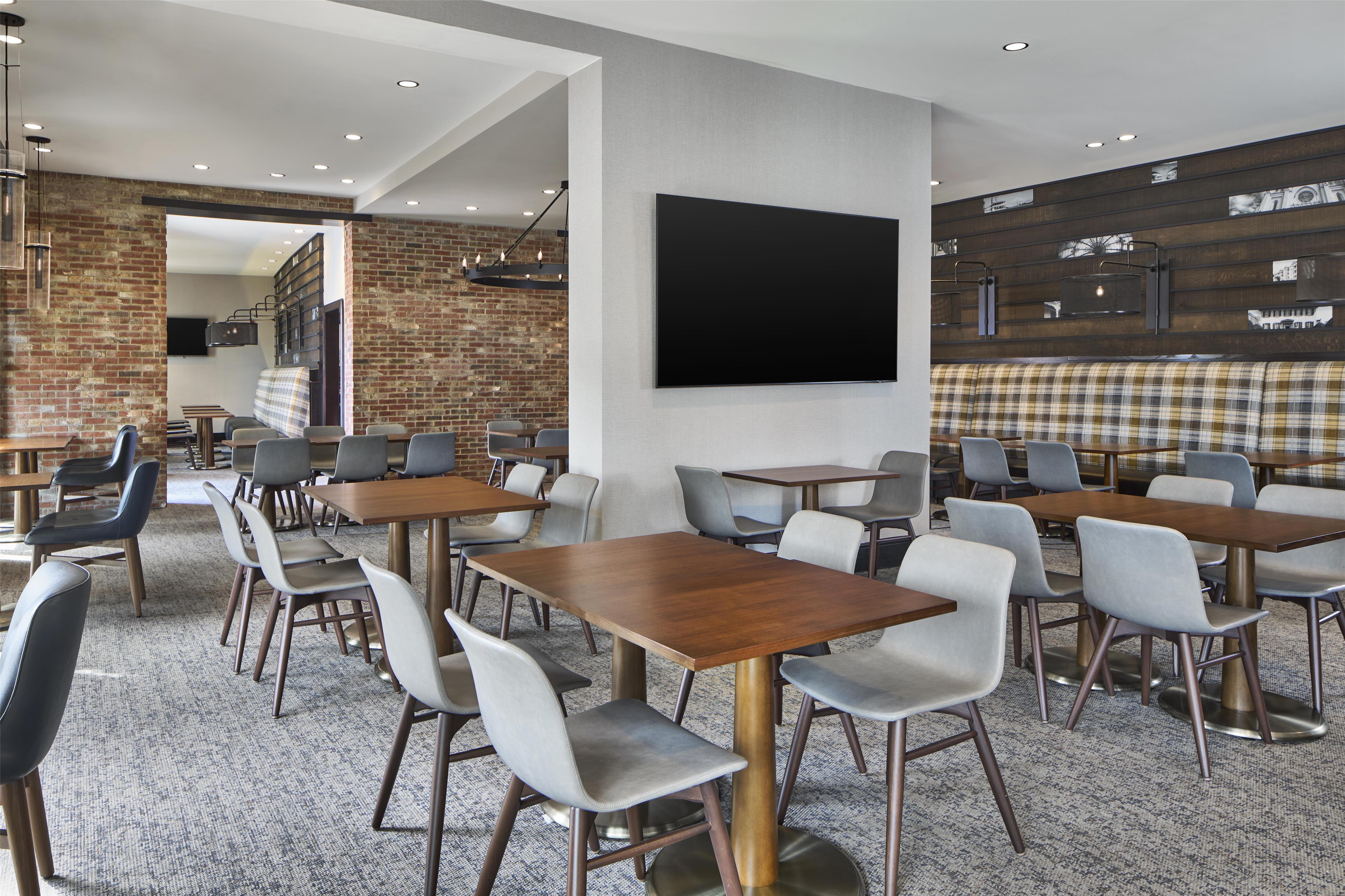 Breakfast Area | Homewood Suites by Hilton Savannah Historic Dist/Riverfront