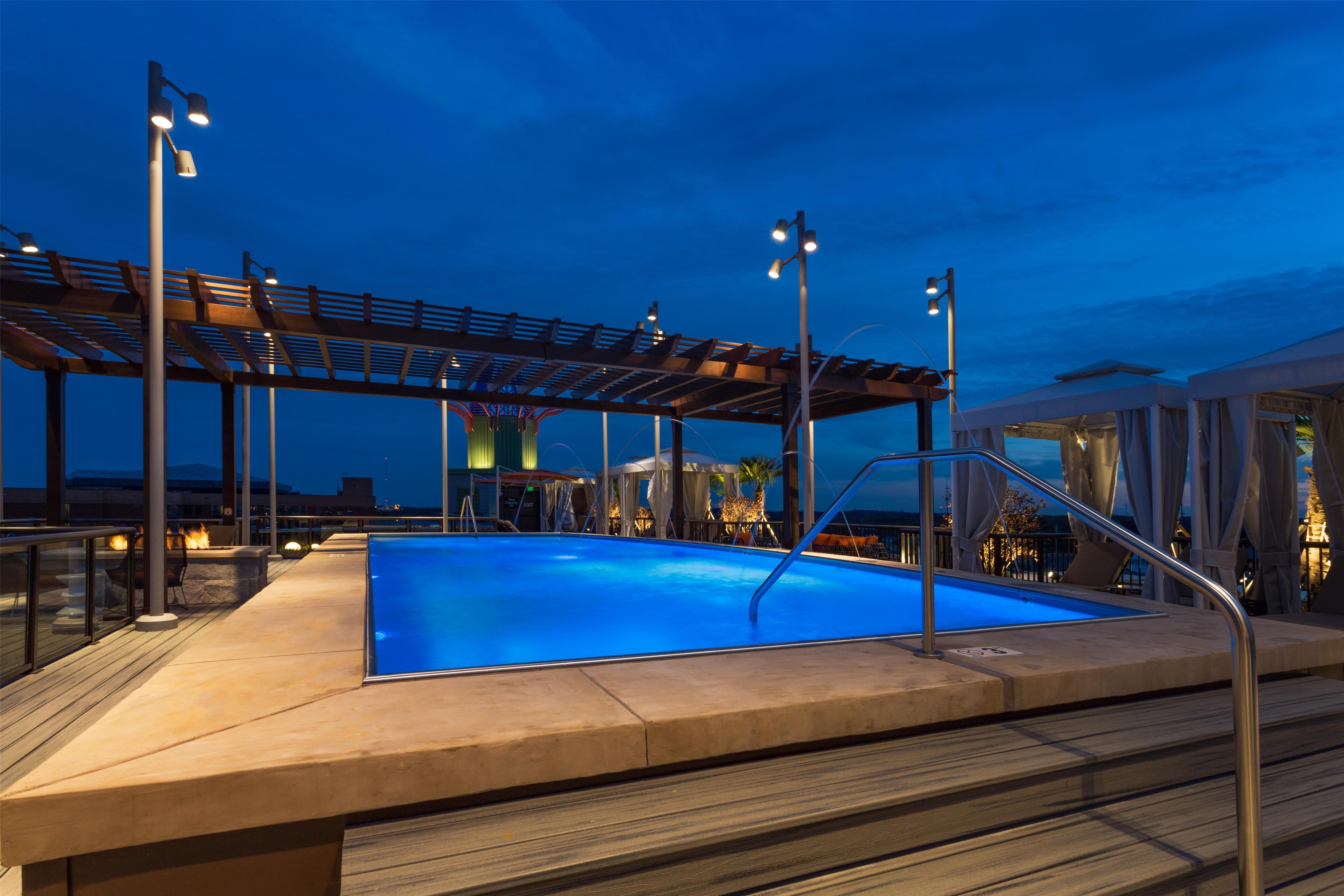 Pool | Homewood Suites by Hilton Savannah Historic Dist/Riverfront