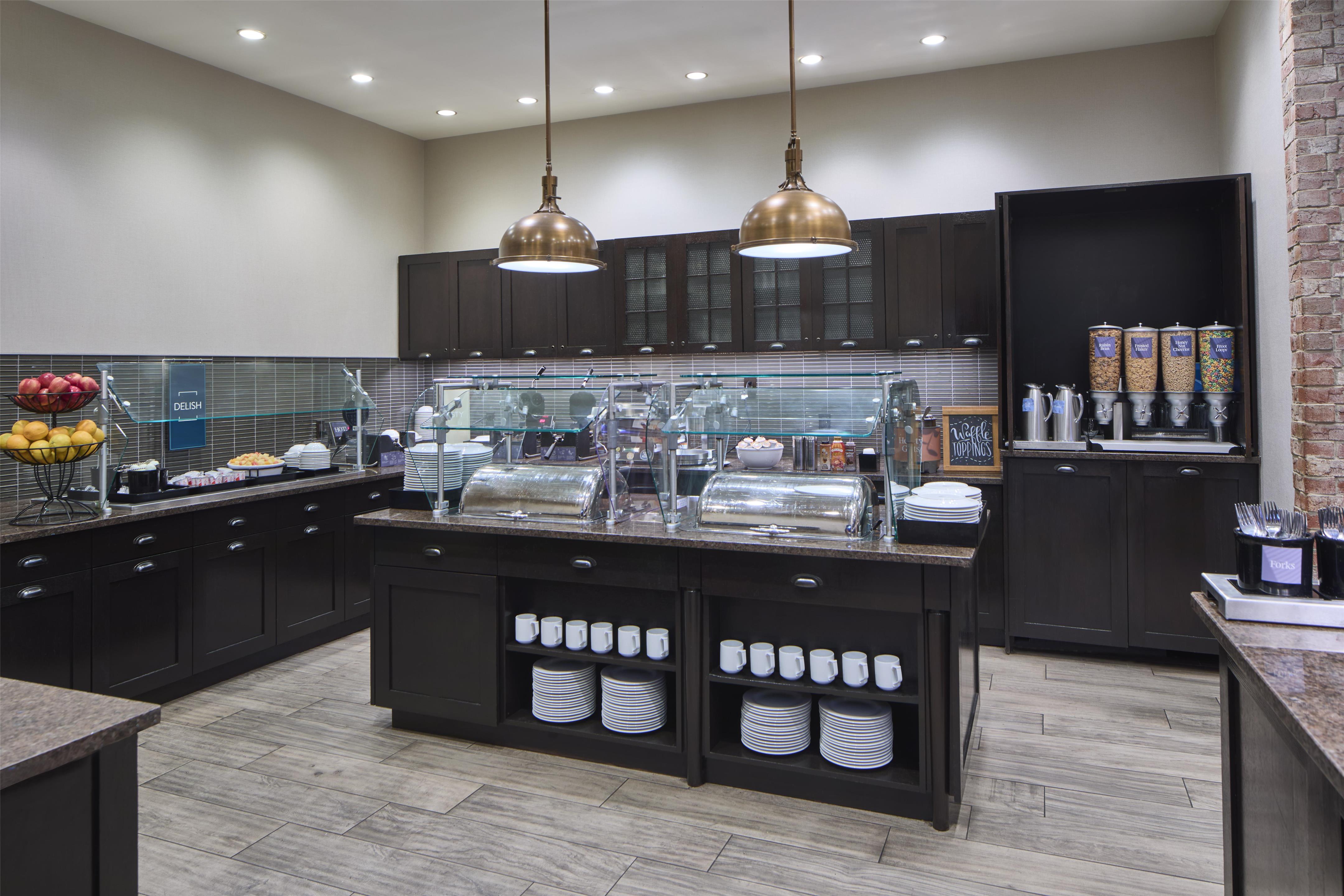 Breakfast Area | Homewood Suites by Hilton Savannah Historic Dist/Riverfront