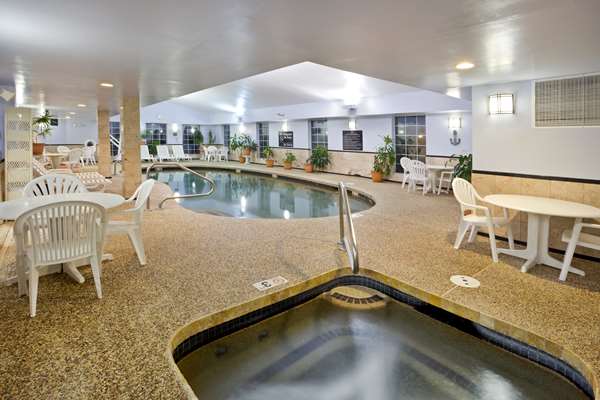 Pool - Hampton Inn Sturbridge - I-84, Exit 6