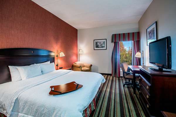  - Hampton Inn Sturbridge - I-84, Exit 6