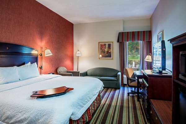  - Hampton Inn Sturbridge - I-84, Exit 6