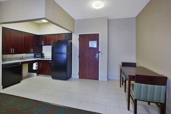 - Hampton Inn & Suites South Bend