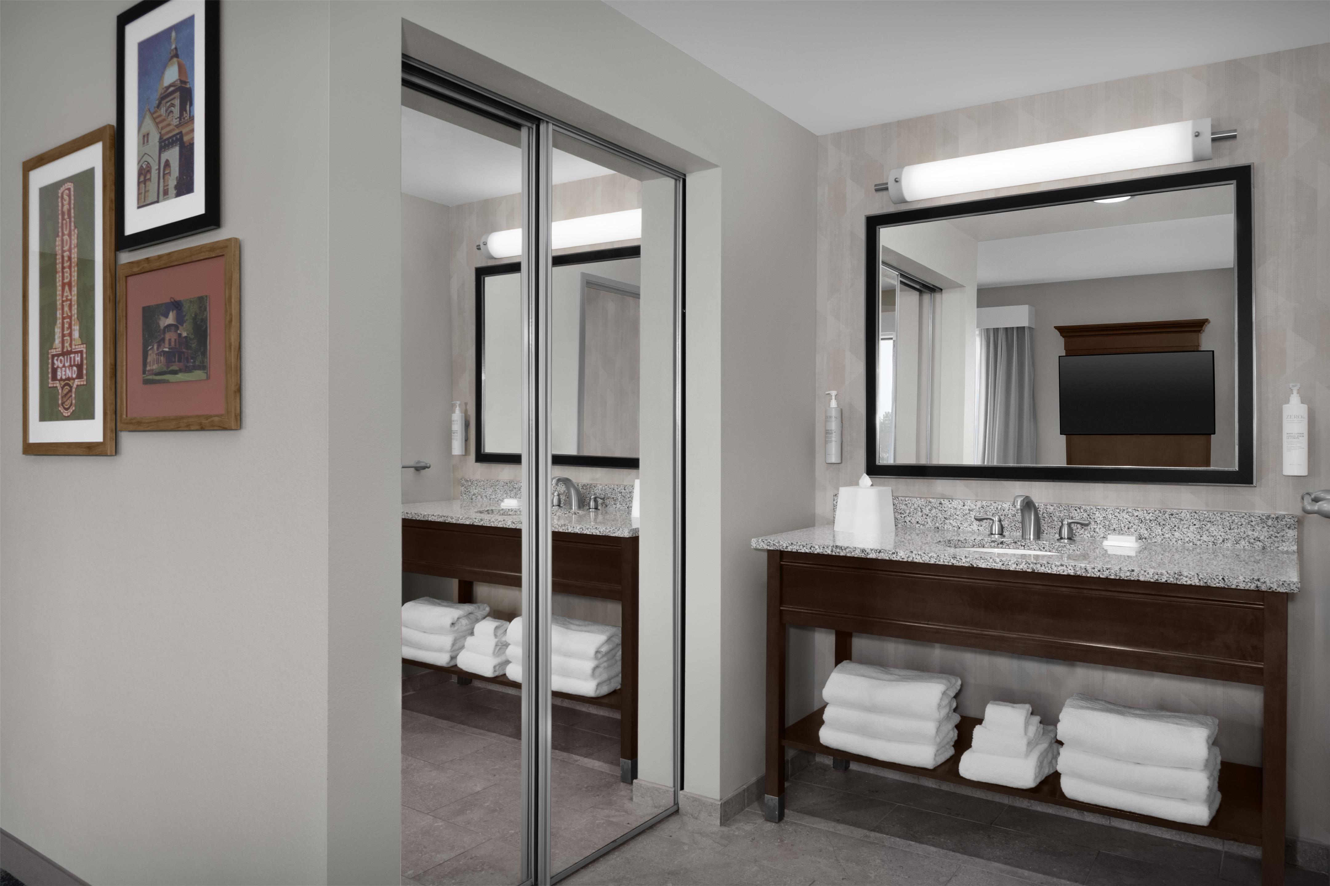 Guest room bath