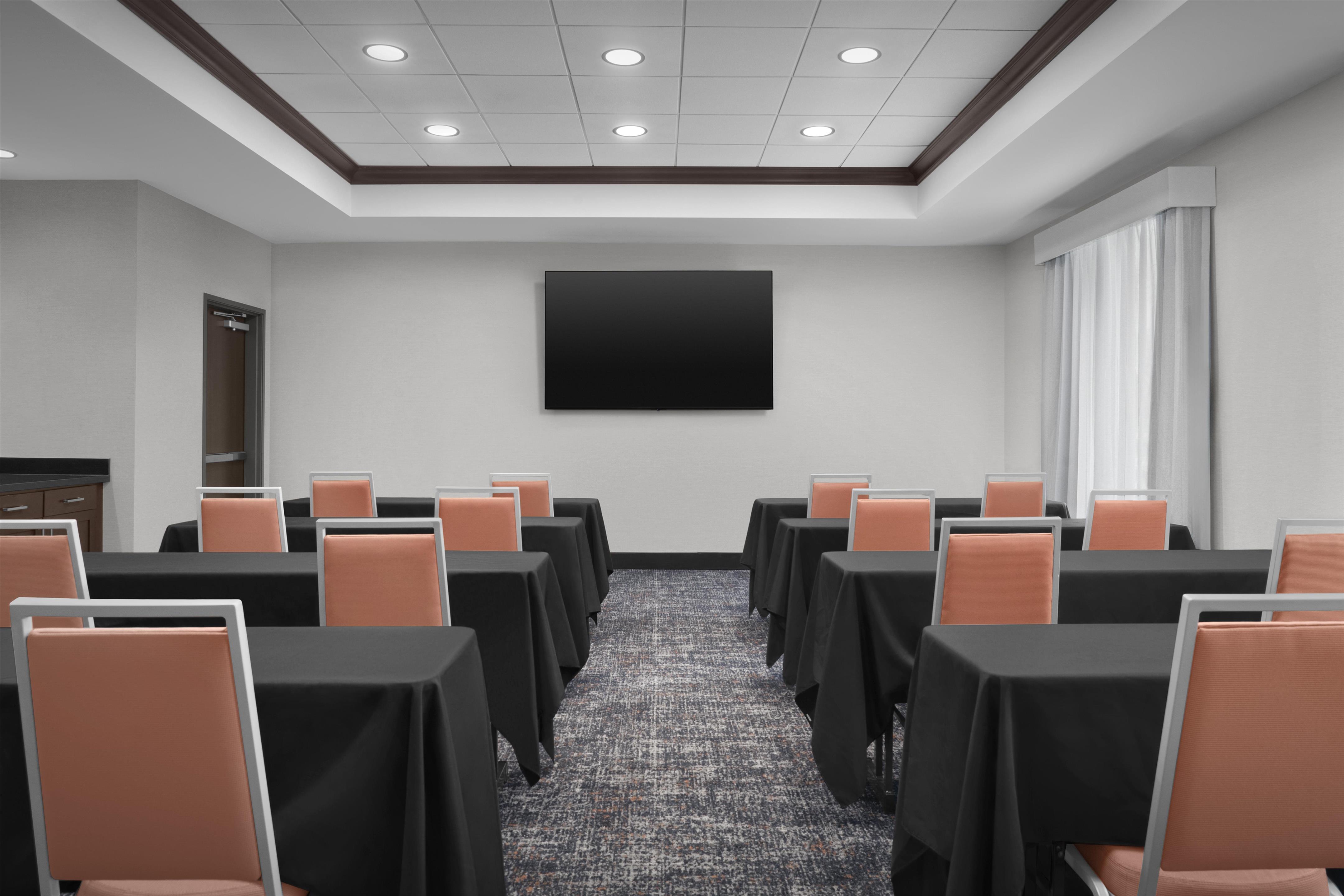 Meeting Room | Hampton Inn & Suites Mishawaka/South Bend at Heritage Square