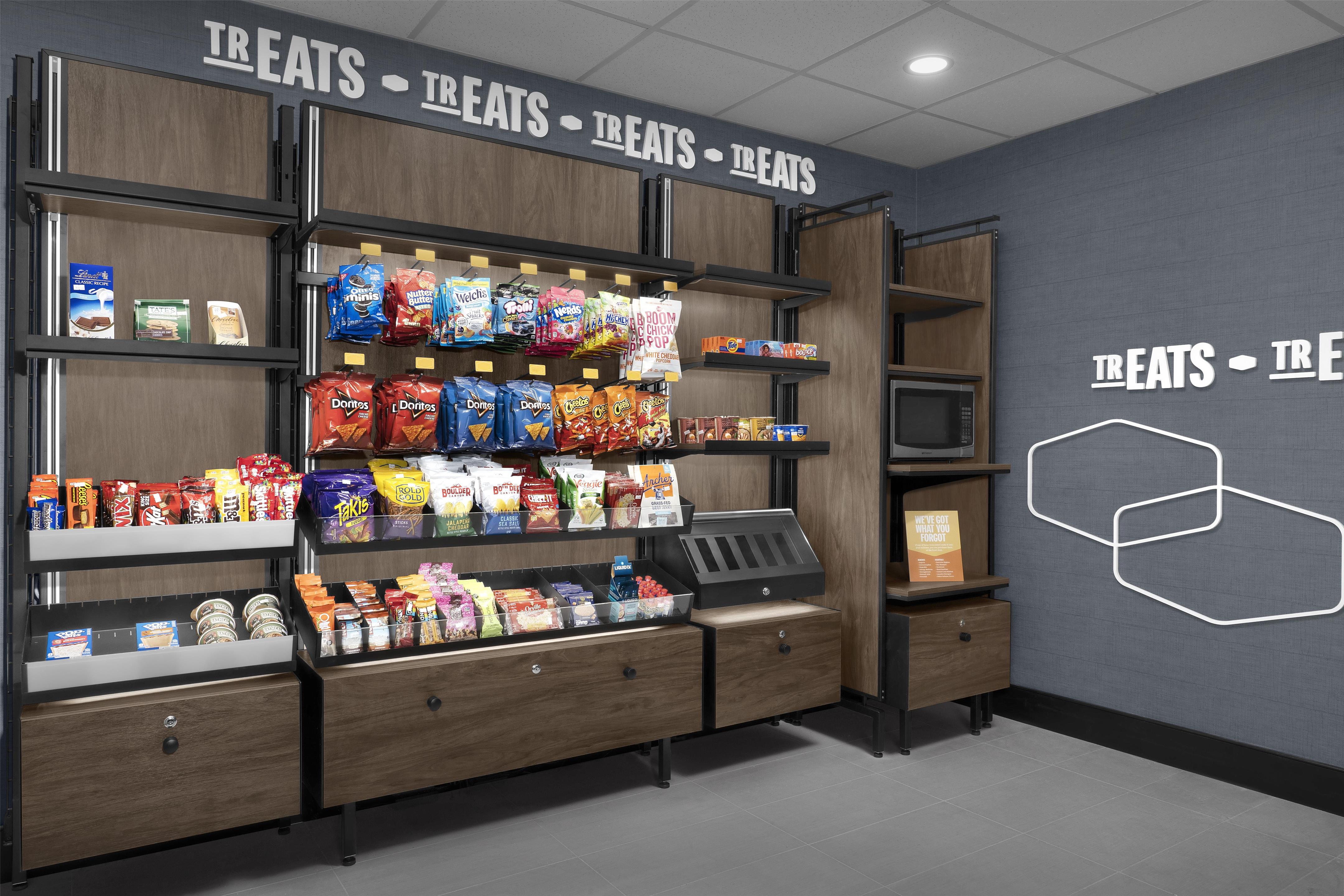 Restaurant | Hampton Inn & Suites Mishawaka/South Bend at Heritage Square
