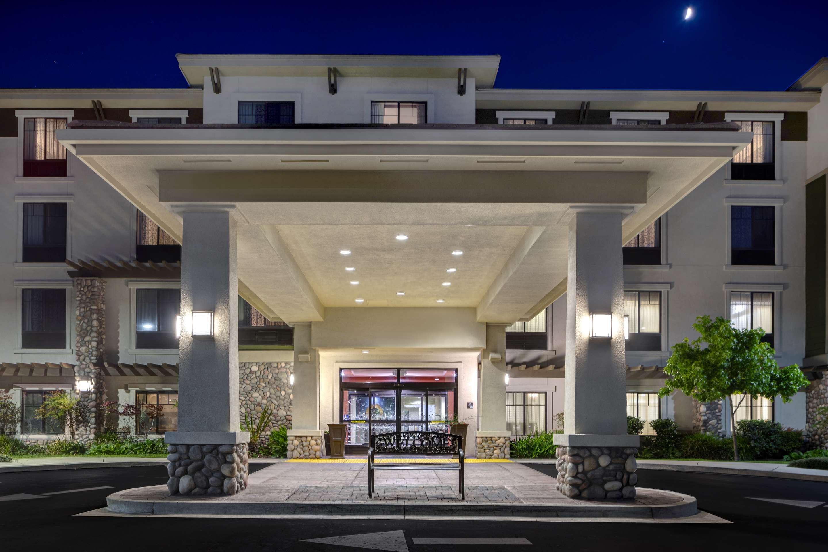 Exterior | Hampton Inn & Suites San Luis Obispo