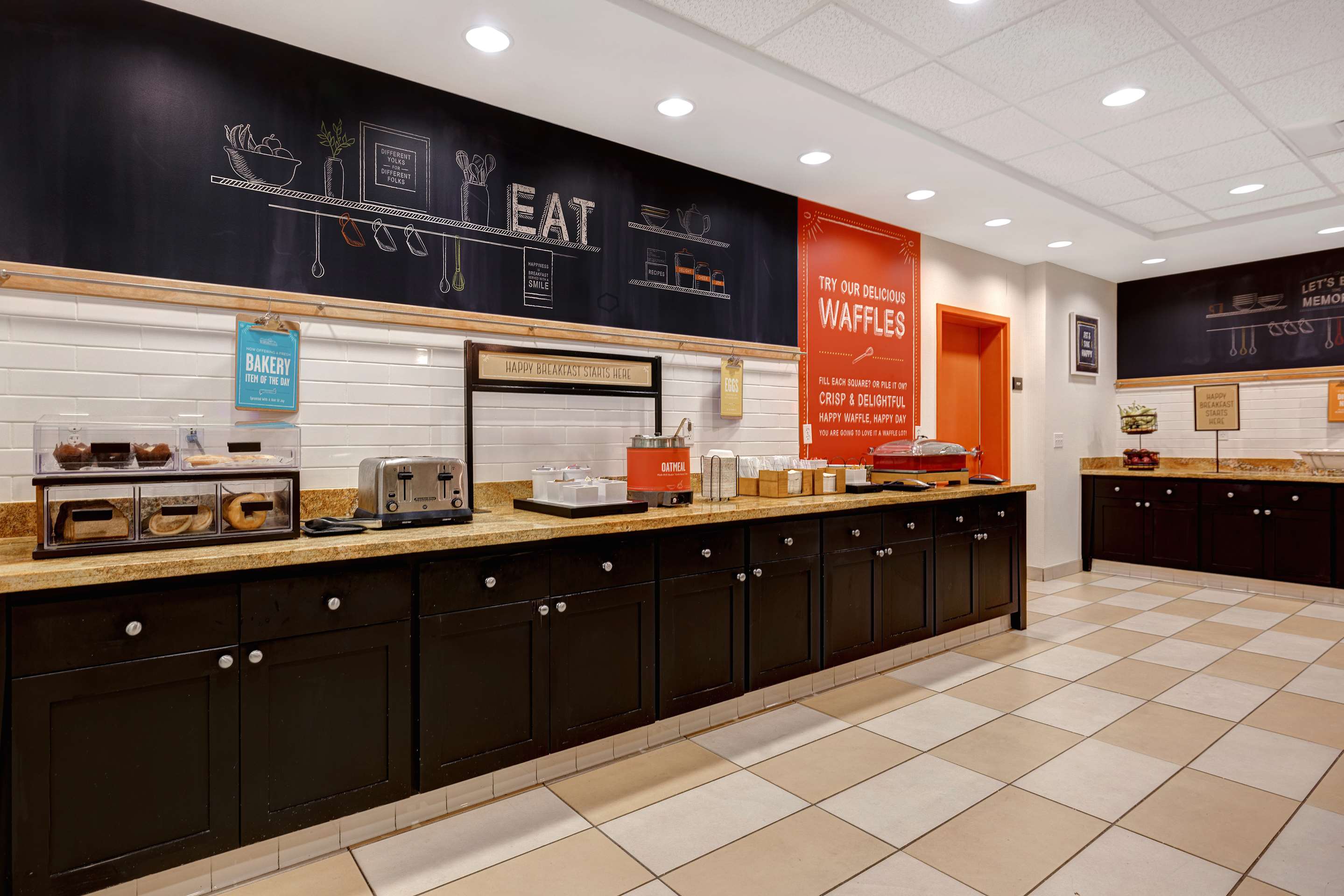 Breakfast Area | Hampton Inn & Suites San Luis Obispo