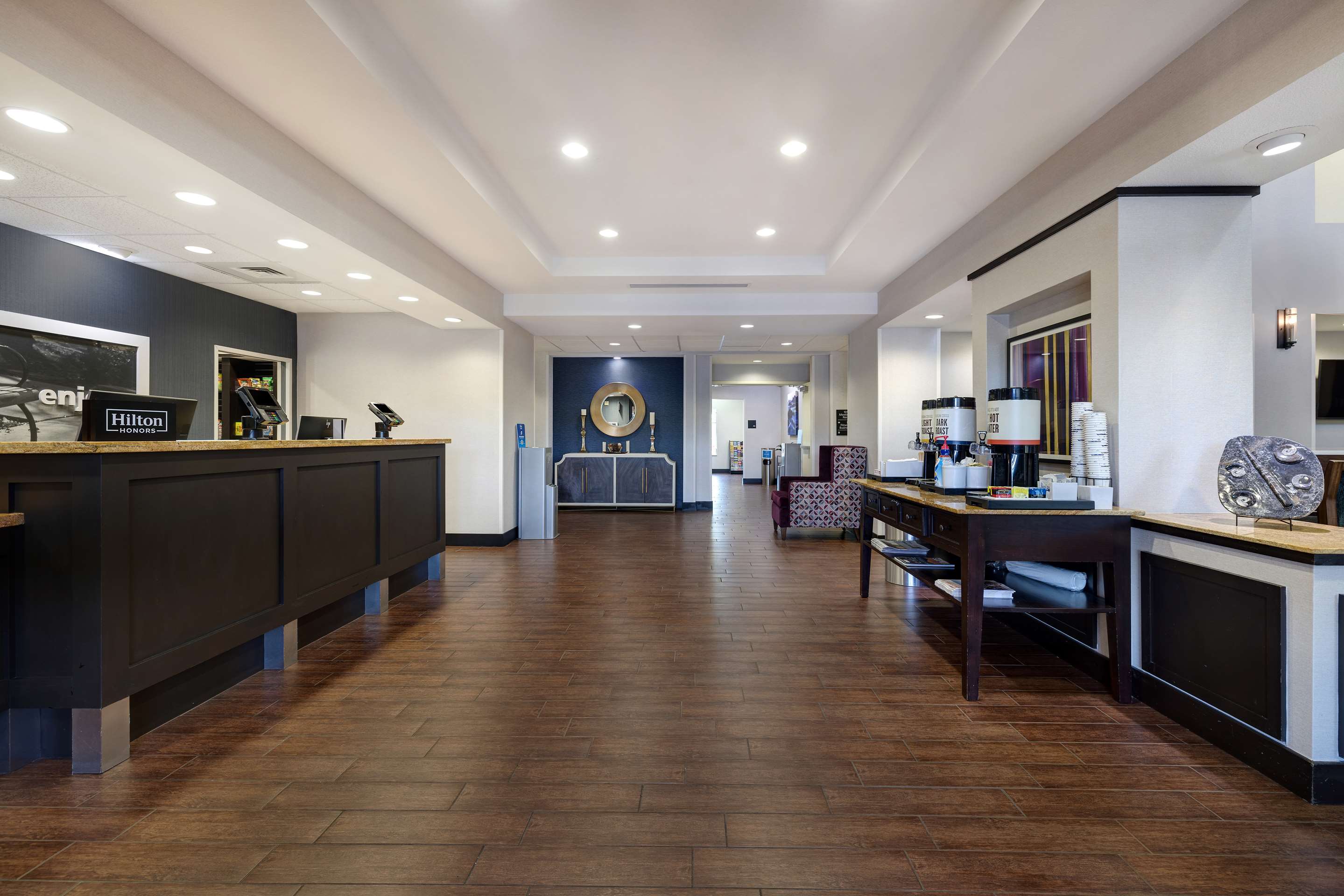 Reception | Hampton Inn & Suites San Luis Obispo