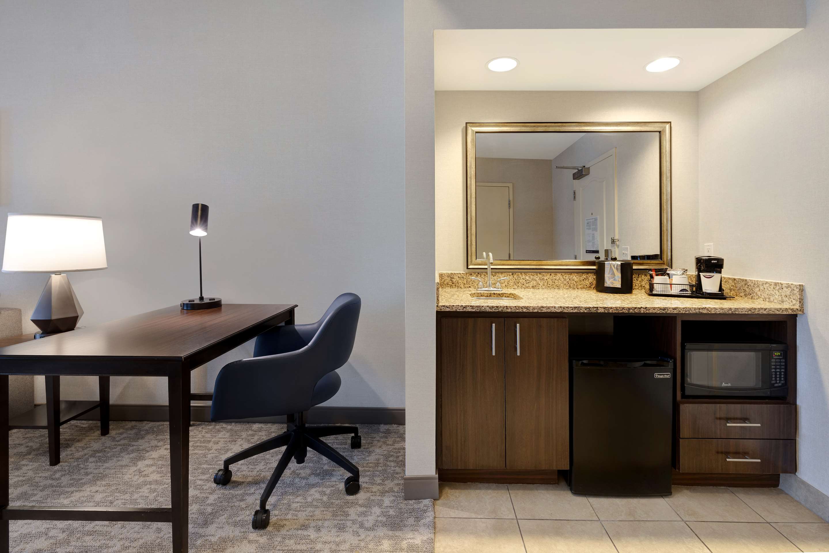 Guest room