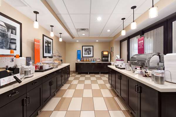 Amenities - Hampton Inn & Suites San Bernardino