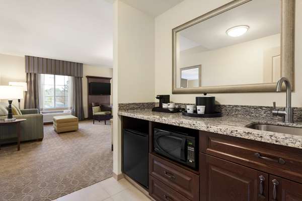  - Hampton Inn & Suites San Bernardino