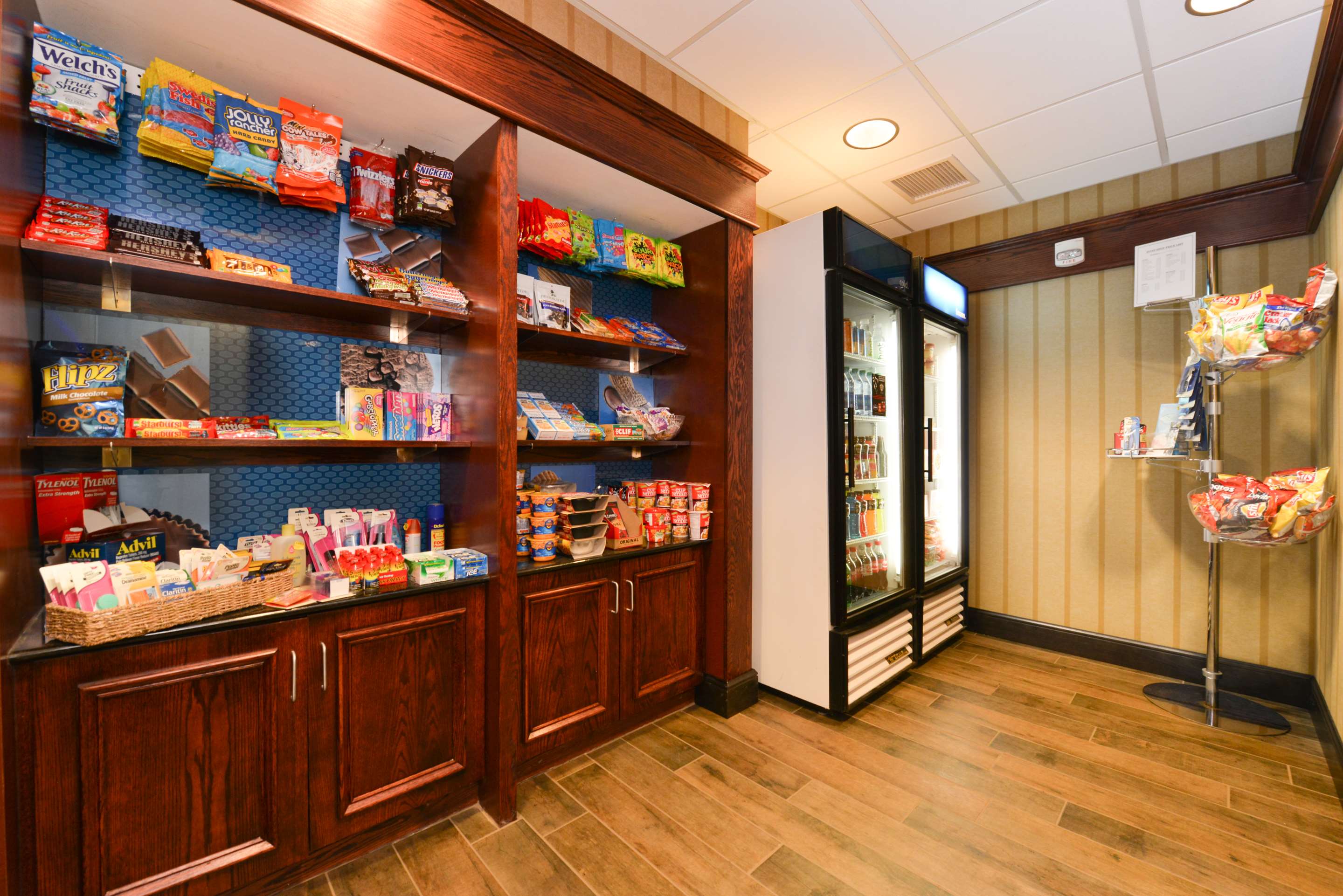 Restaurant | Hampton Inn & Suites Salisbury/Fruitland