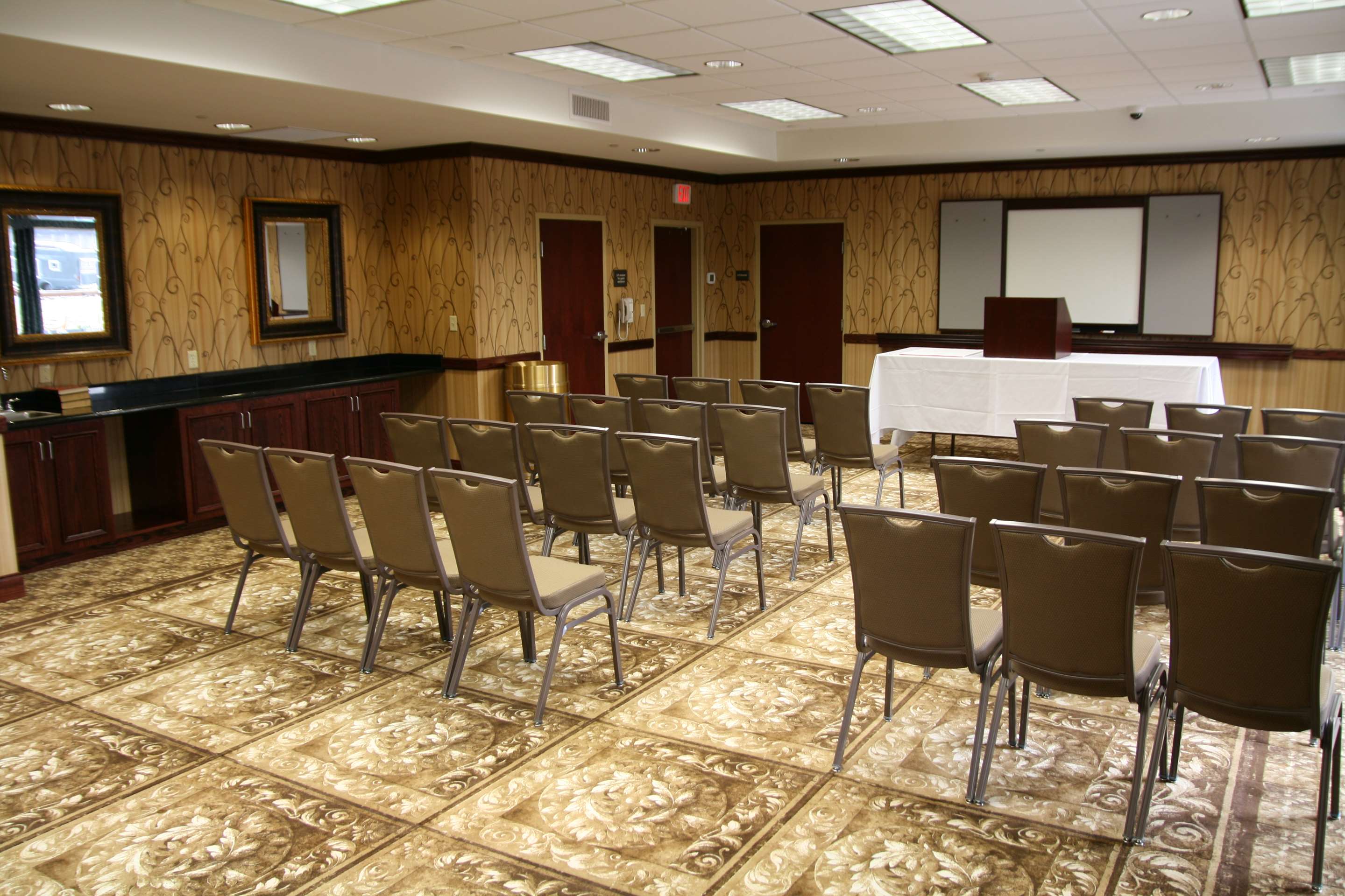 Meeting Room | Hampton Inn & Suites Salisbury/Fruitland