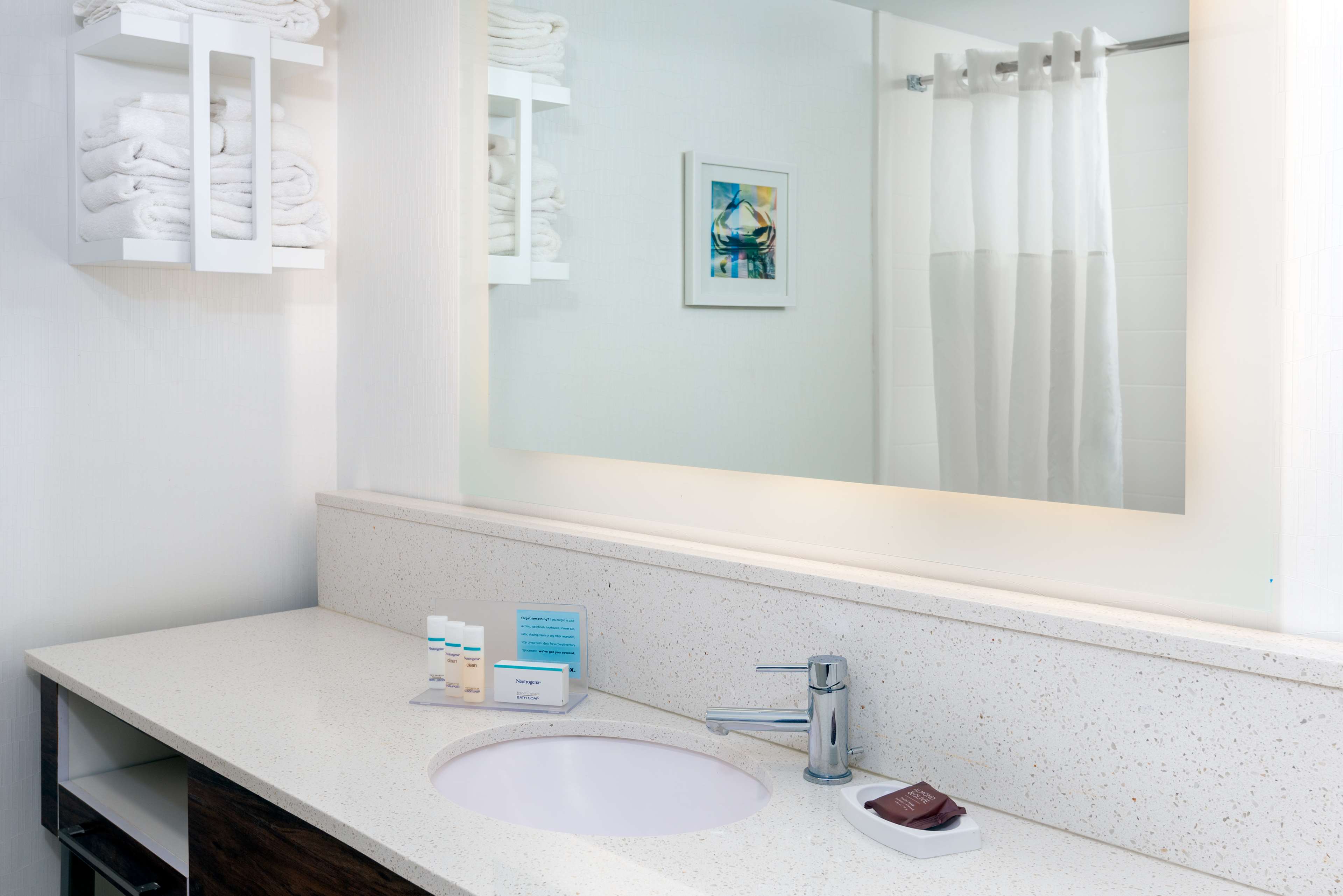 Hampton Inn Salisbury Room Type - 2 DOUBLE BEDS NONSMOKING