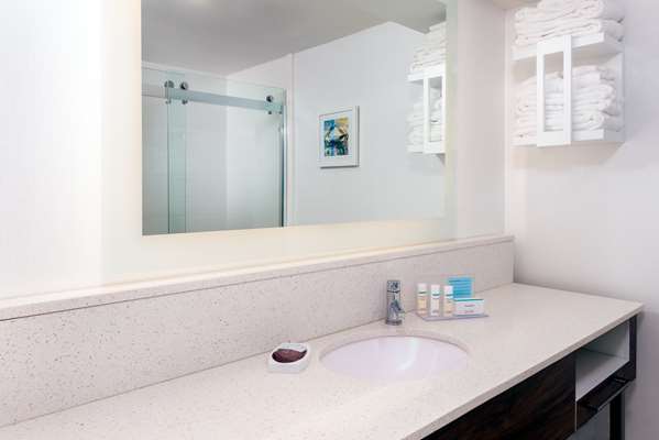  - Hampton Inn Salisbury