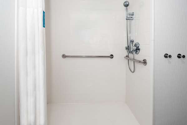  - Hampton Inn Salisbury