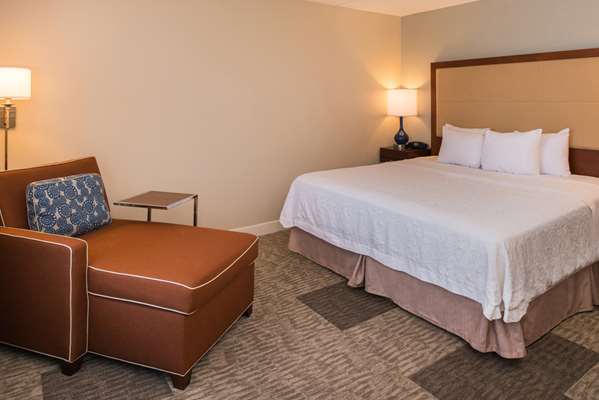 - Hampton Inn & Suites Schertz - I-35, Exit 175
