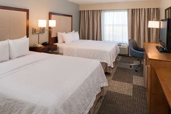  - Hampton Inn & Suites Schertz - I-35, Exit 175