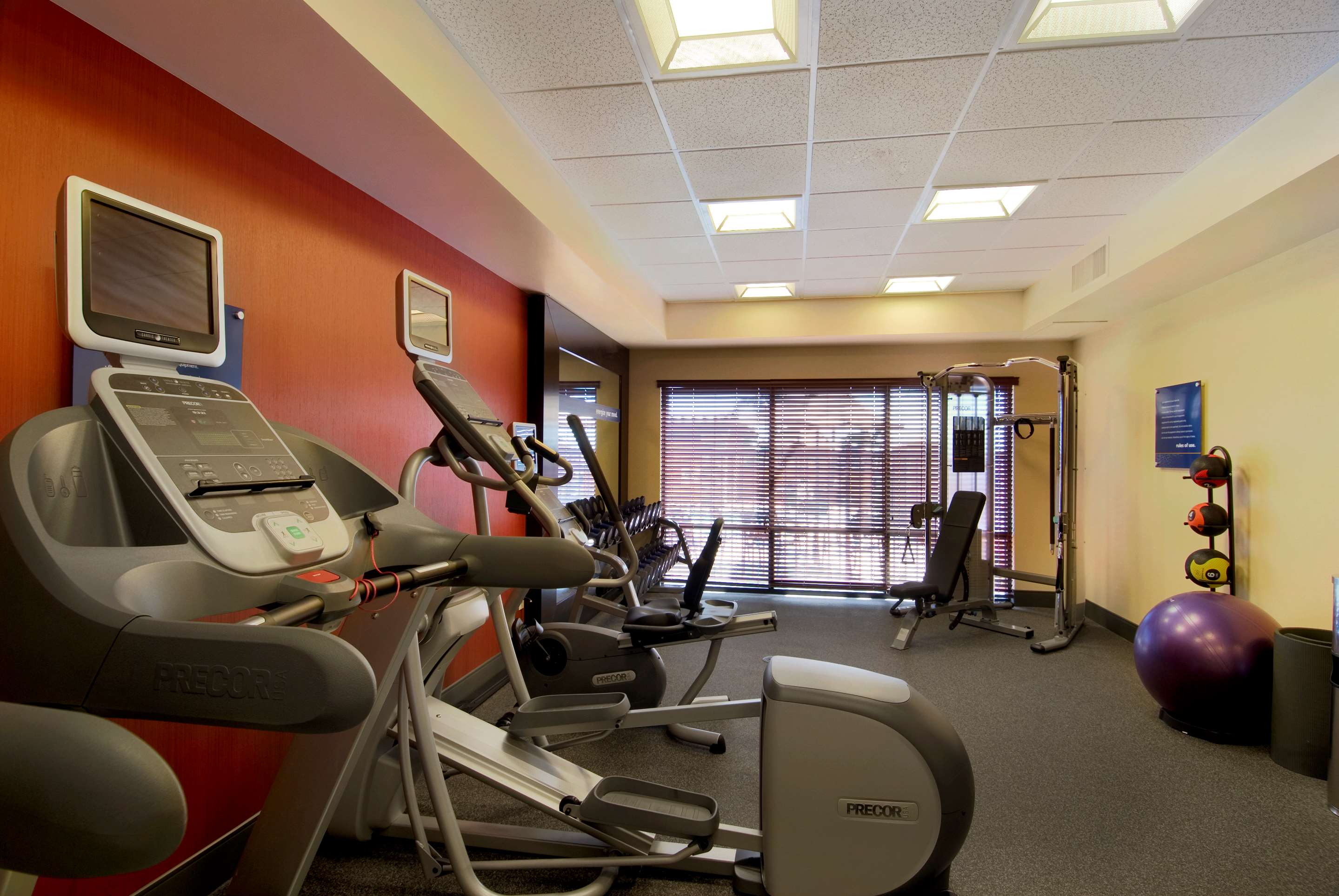 Health club fitness center gym | Hampton Inn & Suites Lodi