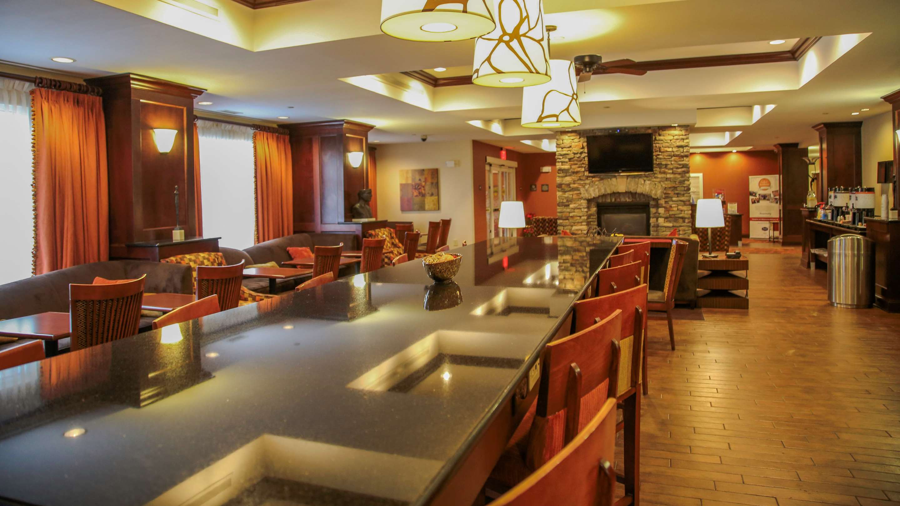 Restaurant | Hampton Inn Matamoras/Milford
