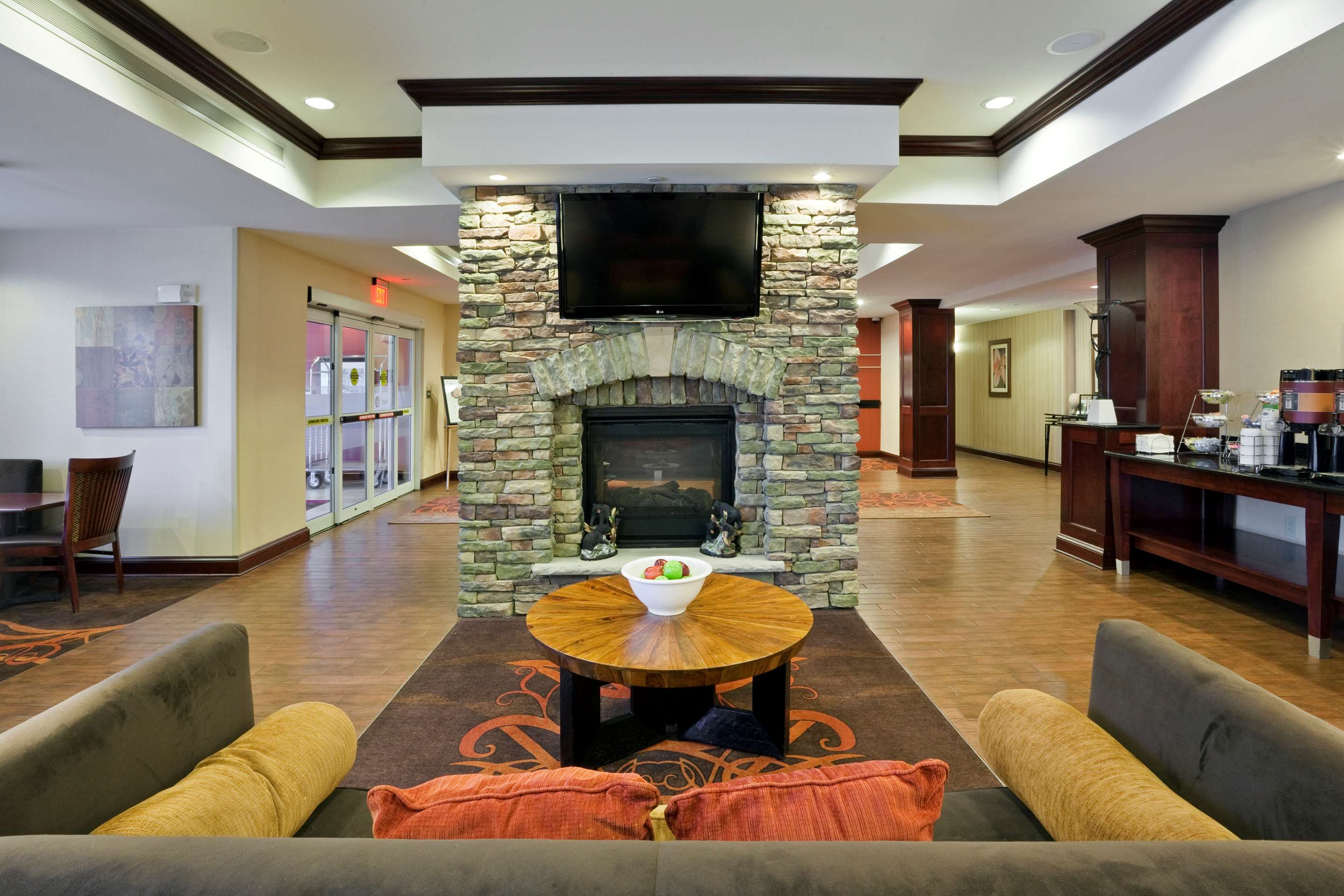 Lobby | Hampton Inn Matamoras/Milford