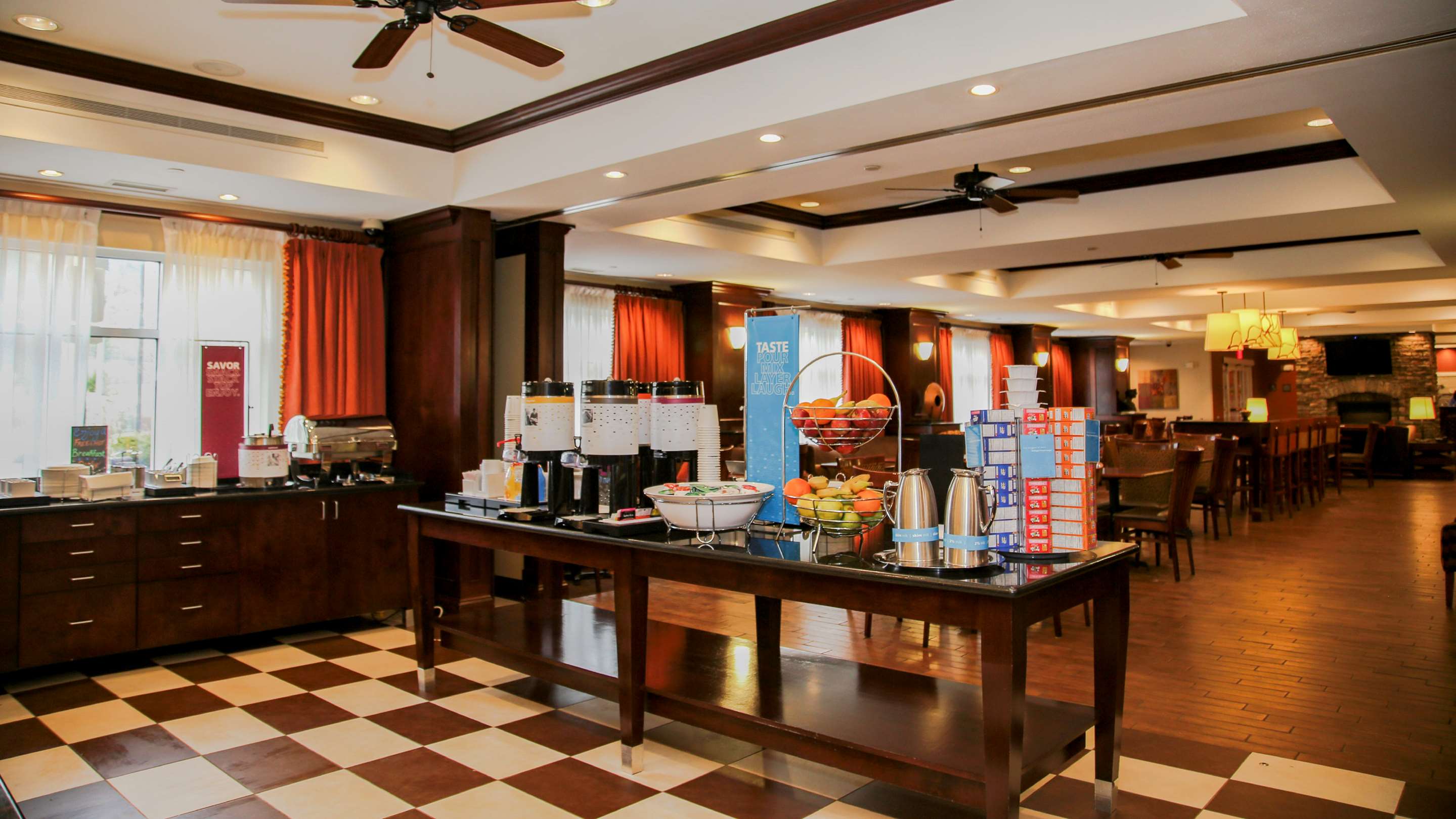 Restaurant | Hampton Inn Matamoras/Milford