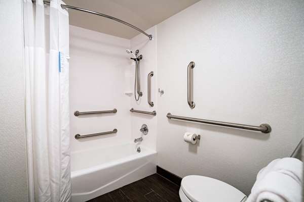  - Hampton Inn Clarks Summit - I-81, Exit 194