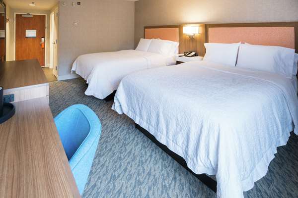  - Hampton Inn Clarks Summit - I-81, Exit 194