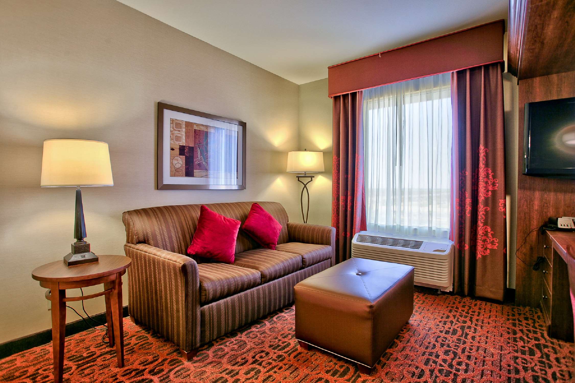 Hampton Inn & Suites Scottsdale Riverwalk Room Type - 1KNG MTNVW STE MIC FRG NS