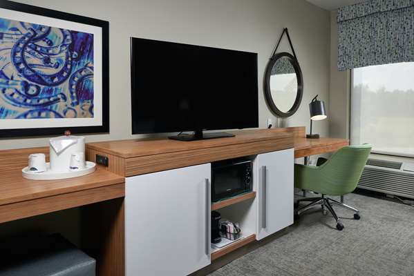  - Hampton Inn Brooks - I-65, Exit 121