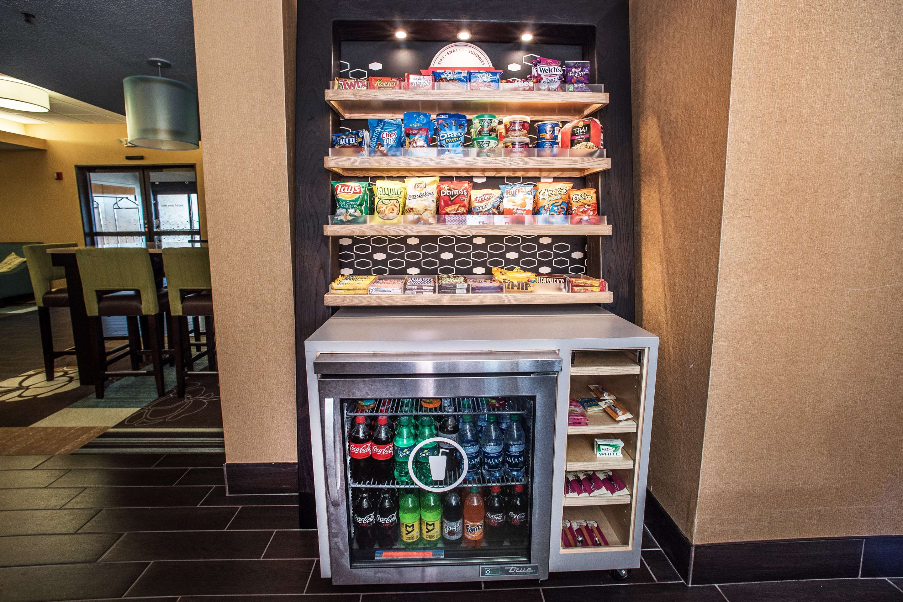Restaurant | Hampton Inn Clarksville