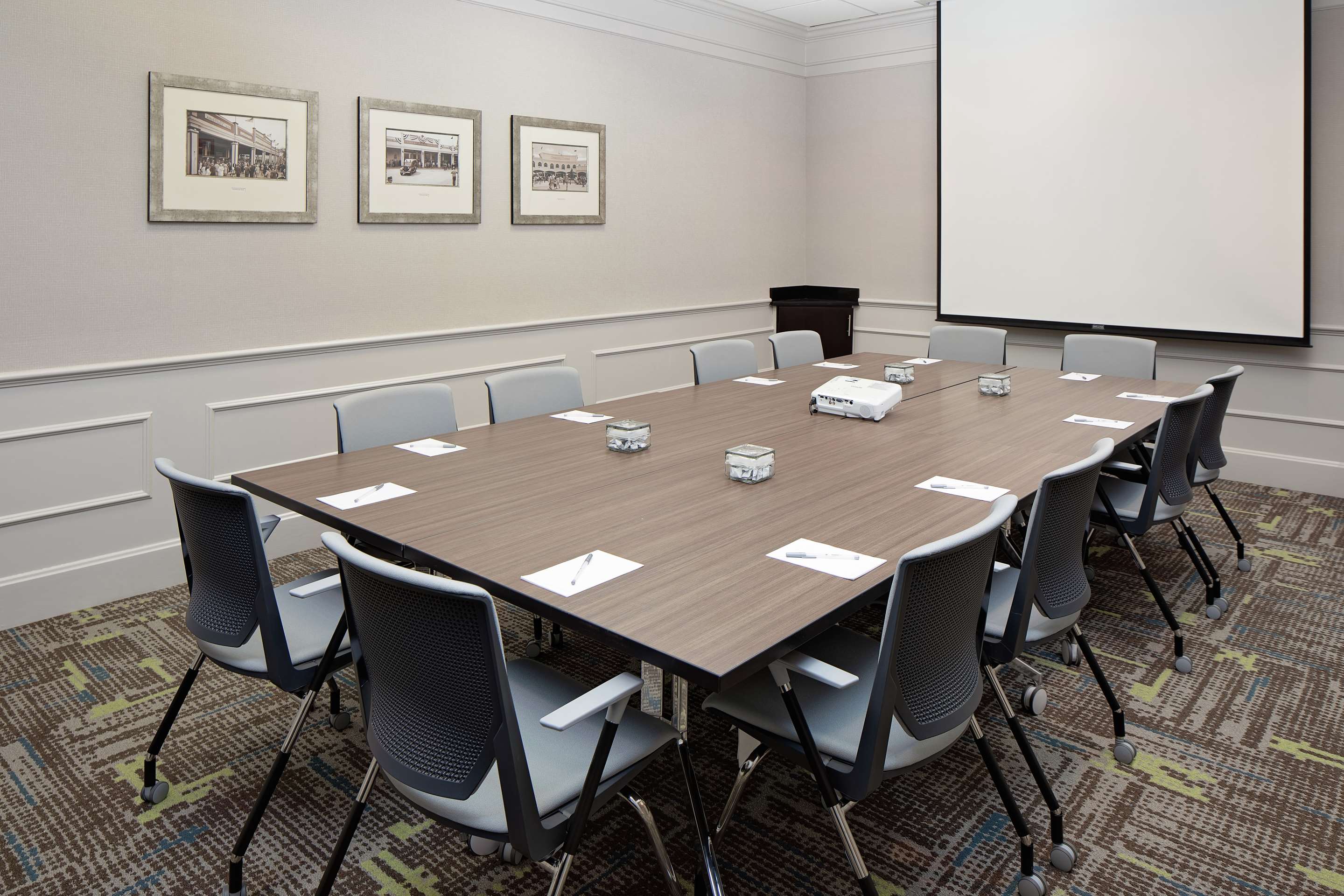 Meeting Room | Hampton Inn Louisville Downtown