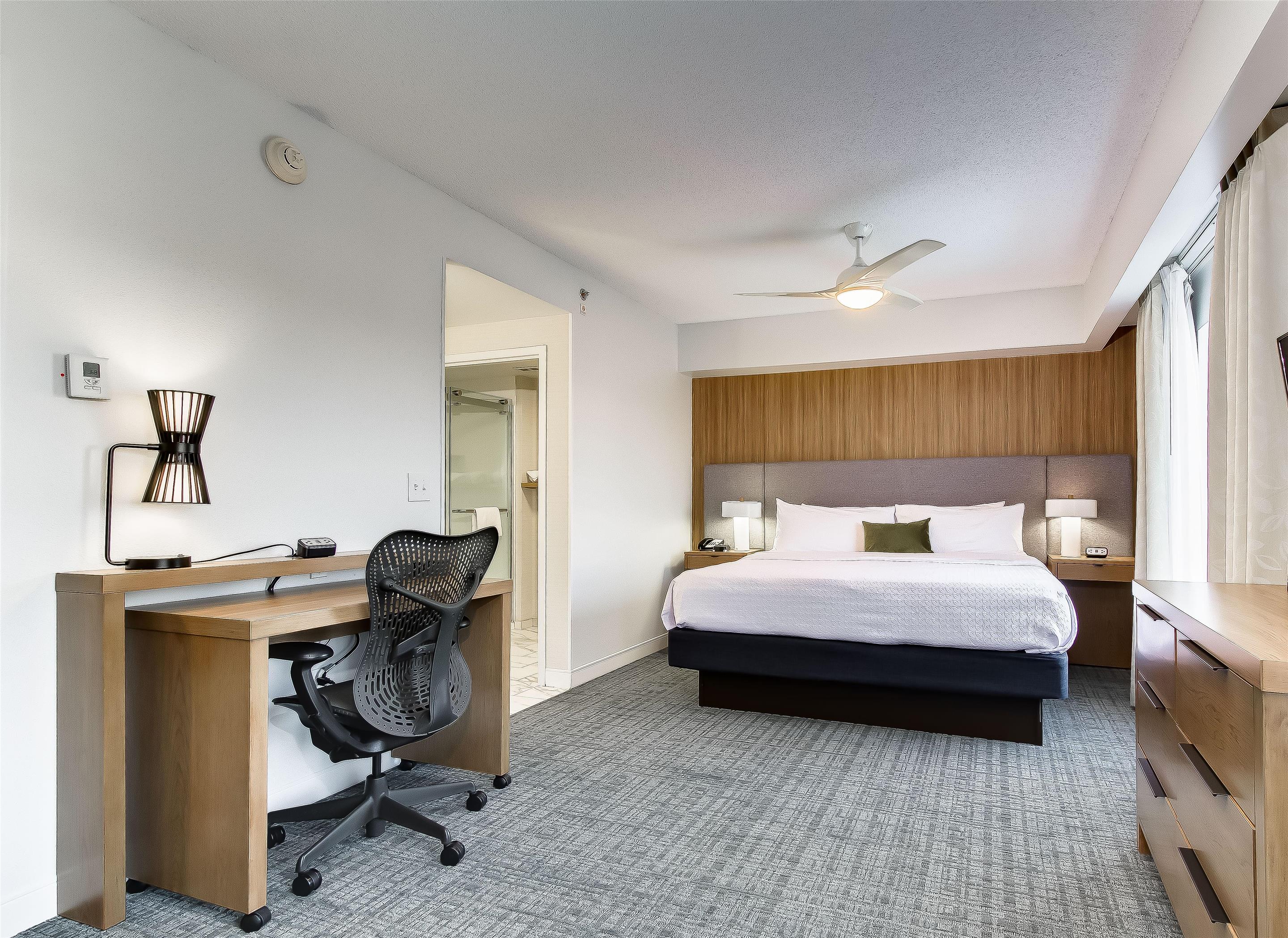 Guest room